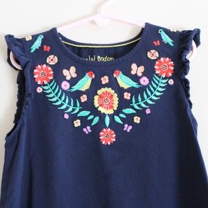 Mini Boden Embroidered dress size7-8